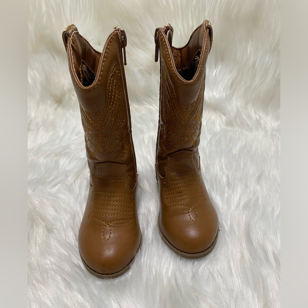 Steve Madden Brown Western inspired boots Sz 6